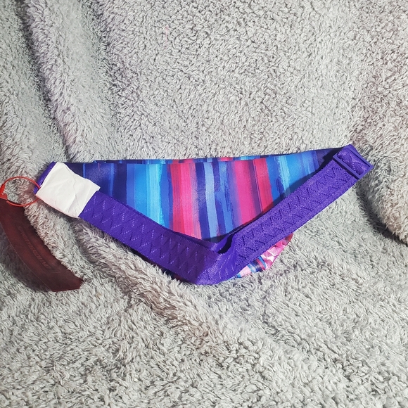 Sprayground Floral Botanica Savvy Crossbody - Picture 11 of 12